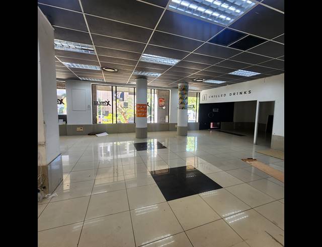 414M² RETAIL TO LET IN POINT WATERFRONT